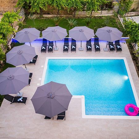 Lct Blue Lions Apartments Podstrana Luaran gambar