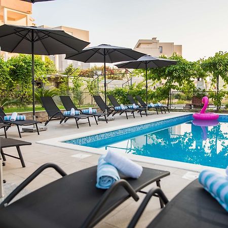 Lct Blue Lions Apartments Podstrana Luaran gambar