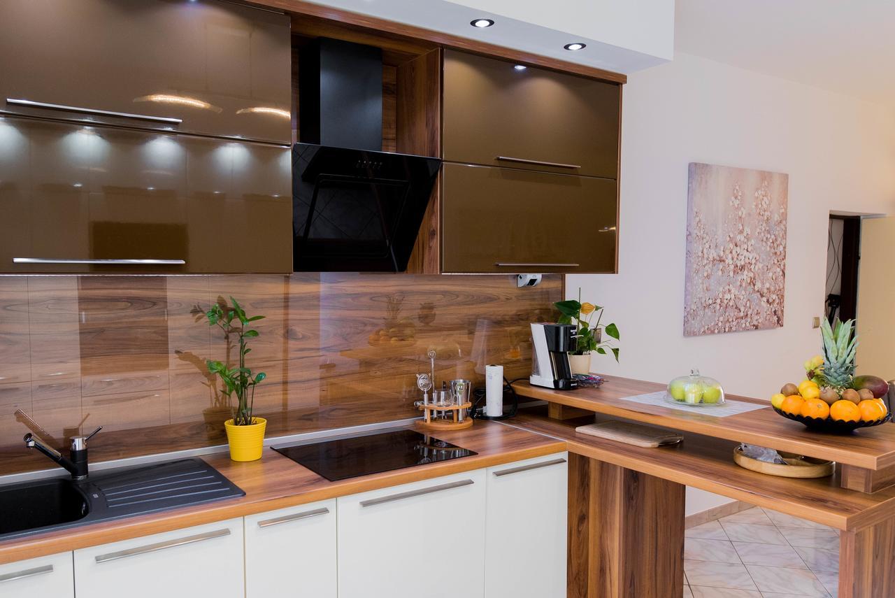 Lct Blue Lions Apartments Podstrana Luaran gambar