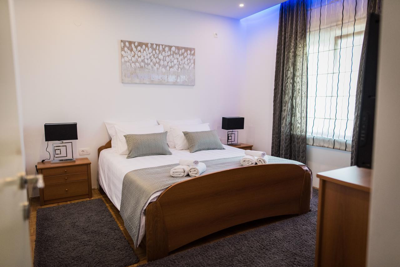 Lct Blue Lions Apartments Podstrana Luaran gambar