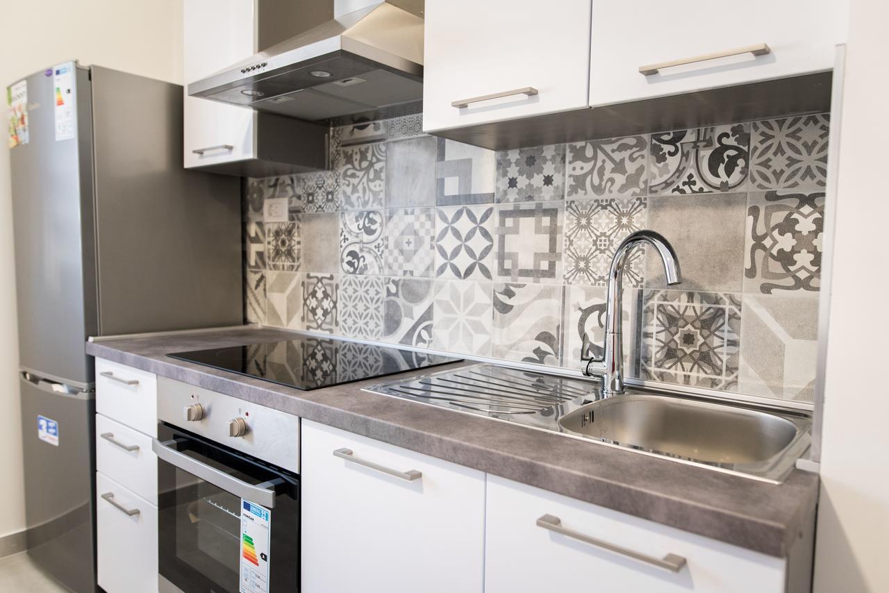 Lct Blue Lions Apartments Podstrana Luaran gambar
