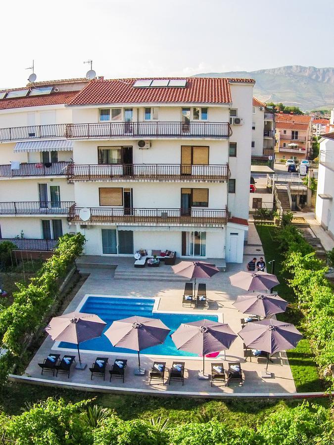 Lct Blue Lions Apartments Podstrana Luaran gambar